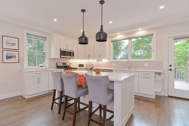 37 - 37 Algonquin Rd, Condo with 3 bedrooms, 4 bathrooms and 2 parking in Chestnut Hill MA | Image 4