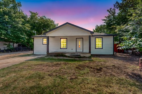 112 S Masters Dr, Dallas, TX, 75217-7652 | Card Image