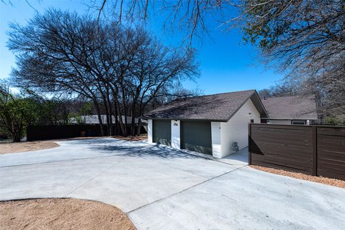 b-2704 Catalina Drive, Austin, TX, 78741 | Card Image