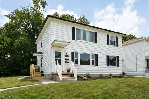 2497 21st St, Cuyahoga Falls, OH, 44223-1536 | Card Image