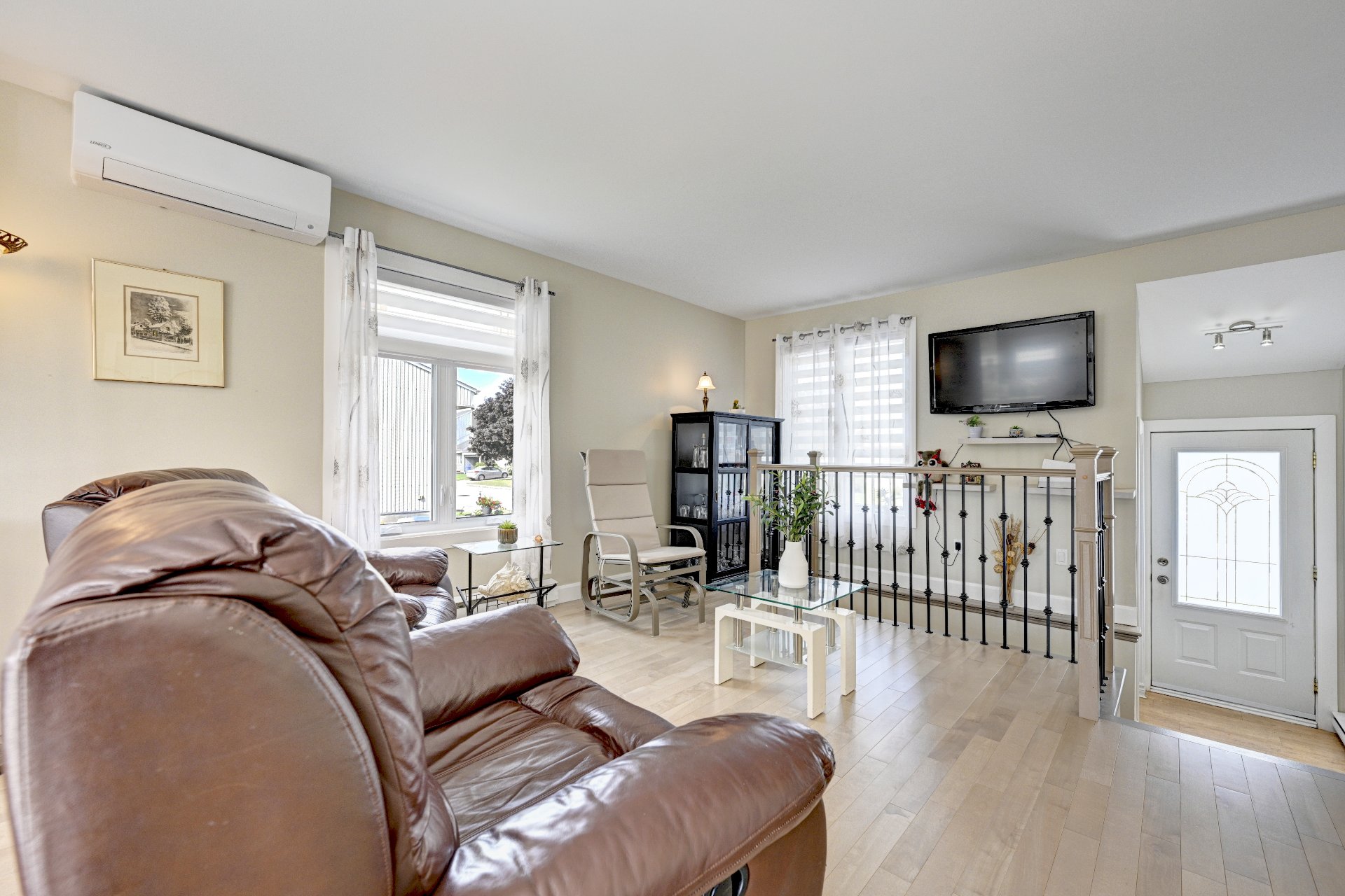 Residential in L'Ancienne-Lorette 5