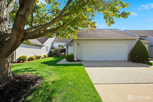 567-B Nutley Dr, Monroe, NJ, 08831-5247 | Card Image
