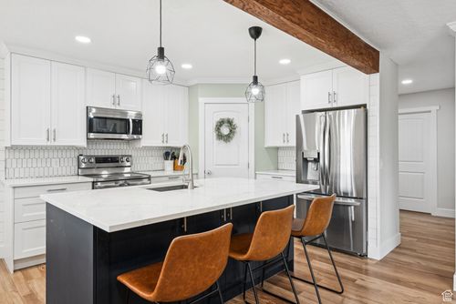 2104 N 250 W, Sunset, UT, 84015-2515 | Card Image