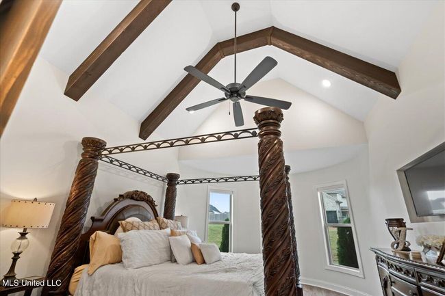 Wooden beams | Image 10