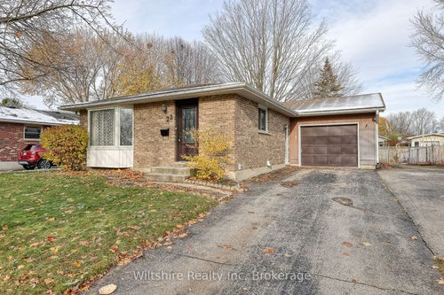 22 Centennial Ave, Tillsonburg, ON, N4G4R6 | Card Image