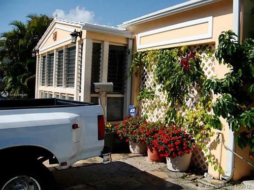 9324 Abbott Ave, Surfside, FL, 33154-2430 | Card Image