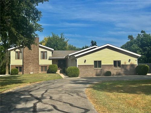 23027 Queens Rd, Parsons, KS, 67357-8448 | Card Image