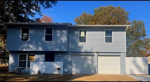 2890 Tommy Dr, Arnold, MO, 63010-2821 | Card Image