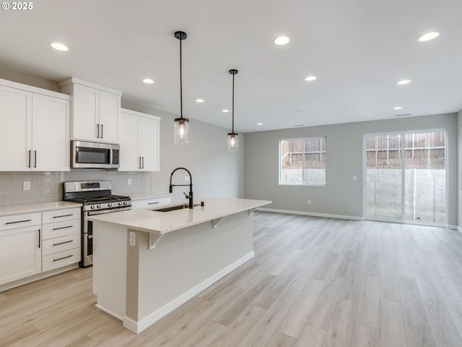 724 Nw 178 Th Way, House attached with 3 bedrooms, 3 bathrooms and 2 parking in Ridgefield WA | Image 32