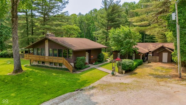 Main House Parking Area | Image 22