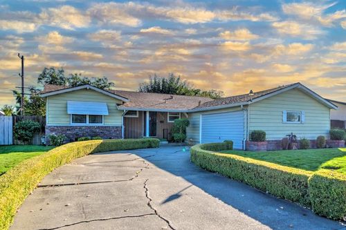 5824 Linda Sue Drive, Stockton, CA, 95207 | Card Image