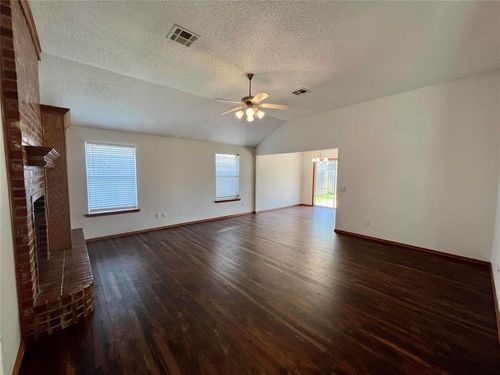 12408 Sw 12th St, Yukon, OK, 73099-8704 | Card Image