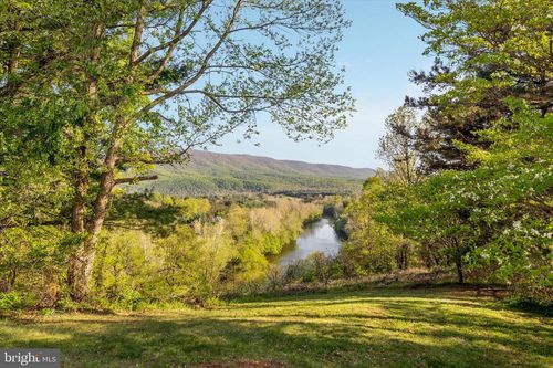 16620 Old Valley Pike, EDINBURG, VA, 22824-3526 | Card Image