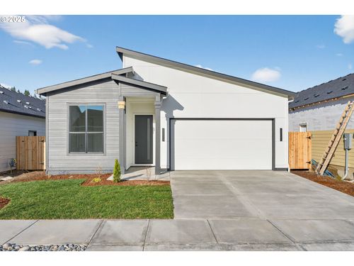 736 Se 35th St, Battle Ground, WA, 98604-3190 | Card Image