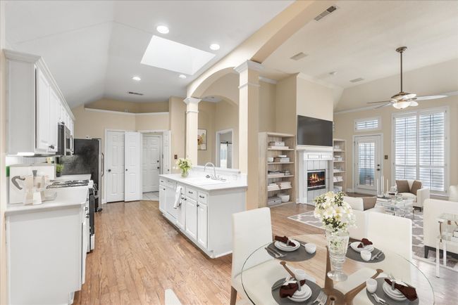8013 Springmoss Dr, House other with 3 bedrooms, 2 bathrooms and null parking in Plano TX | Image 9