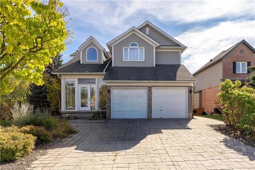 lower-15 Oliver Crt, Kitchener, ON, N2N3E7 | Card Image