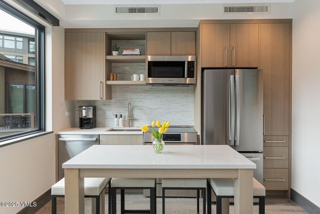Fully functioning kitchen | Image 7