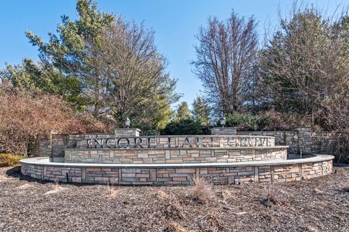 129-139 Symphony Dr, Lake Grove, NY, 11755-1316 | Card Image