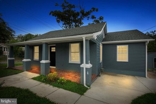 4000 Vine St, CAPITOL HEIGHTS, MD, 20743-5616 | Card Image