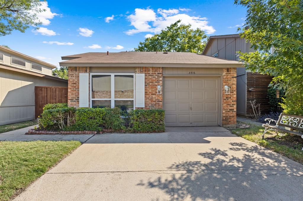 Corona Dr, Garland, TX 75044