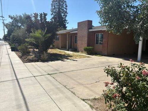 1634 W Morton Ave, Porterville, CA, 93257-2810 | Card Image
