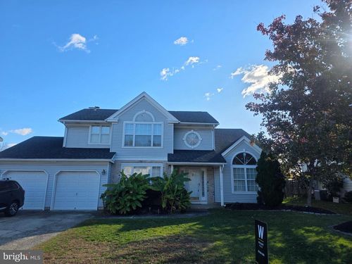 18 Honeysuckle Dr, SICKLERVILLE, NJ, 08081-4137 | Card Image