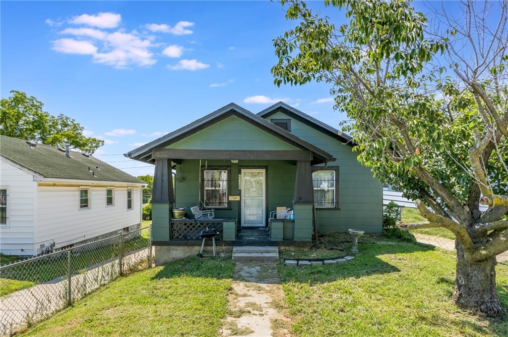 Monroe Ave, Kansas City, MO 64130
