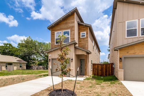 2420 Starks Ave, Dallas, TX, 75215-4948 | Card Image