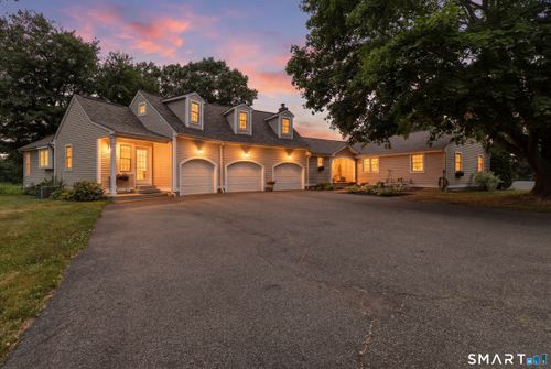 571 Woodland St, South Glastonbury, CT, 06073-3526 | Card Image