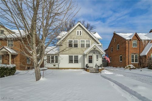 17610 Narragansett Avenue, Lakewood, OH, 44107 | Card Image