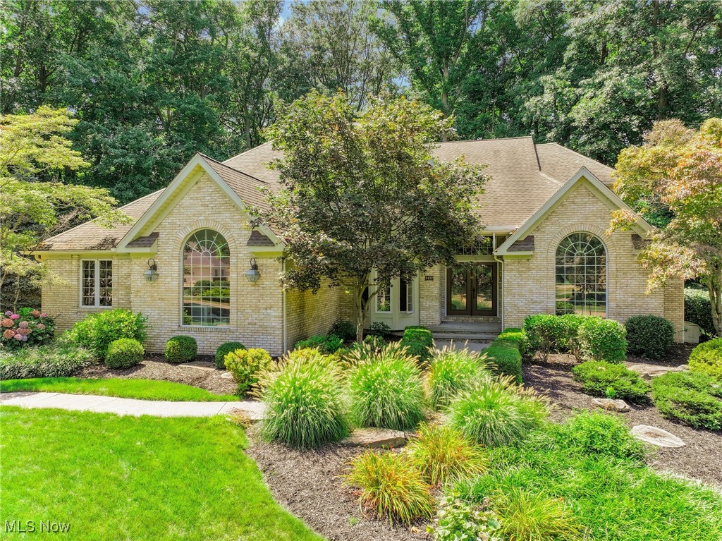 Hilltop Dr, Mentor, OH 44060