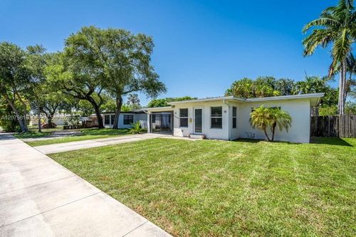 2539 Coolidge St, Hollywood, FL, 33020-2338 | Card Image