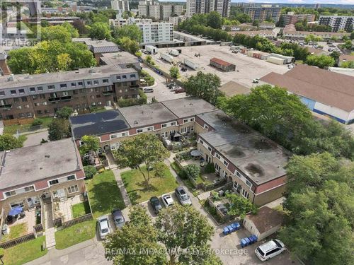 28-33 Taunton Rd E, Oshawa, ON, L1G3T6 | Card Image