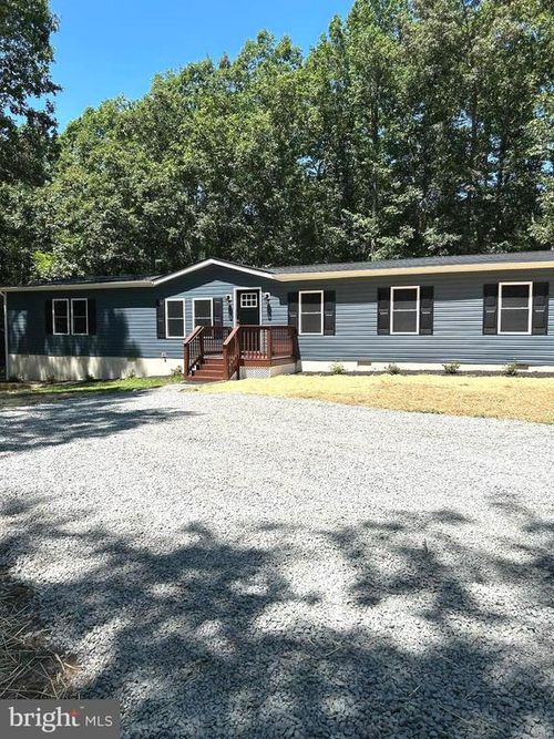 4628 Bradley Farm Rd, Tappahannock, VA, 22560-6207 | Card Image