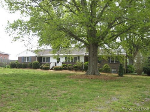 366 General Puller Hwy, Saluda, VA, 23149-3080 | Card Image