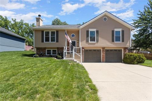 7210 Ne 70th St, Kansas City, MO, 64119-5331 | Card Image