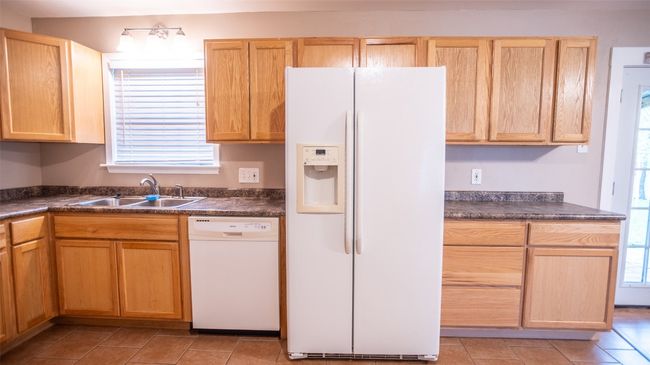 2312 Devonshire Dr, House other with 3 bedrooms, 1 bathrooms and 2 parking in Austin TX | Image 7