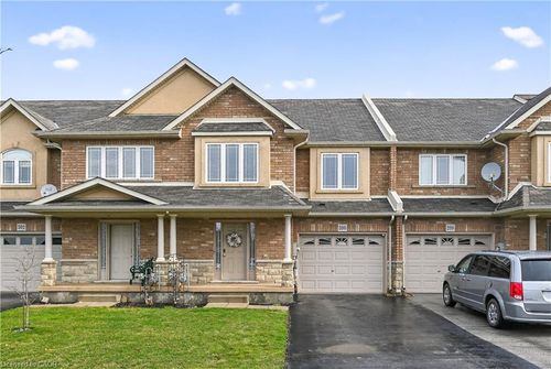 300 Pinehill Dr, Hannon, ON, L0R1P0 | Card Image