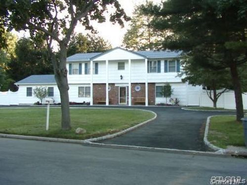 34 Markwood Ln, E Northport, NY, 11731-4015 | Card Image