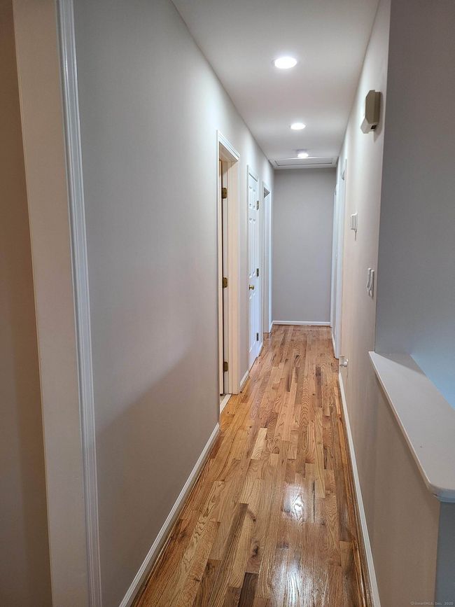 24 Wiscassett Ave, House other with 3 bedrooms, 3 bathrooms and null parking in Hamden CT | Image 12