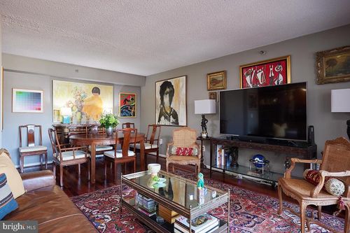 7o6-2311 M St Nw, WASHINGTON, DC, 20037-1445 | Card Image