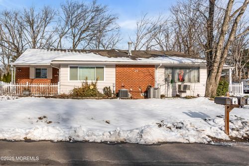 b-27 Cardinal St, Manchester, NJ, 08759 | Card Image