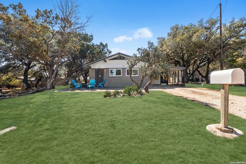 553 Matt Dillon Dr, Bandera, TX, 78003-4239 | Card Image