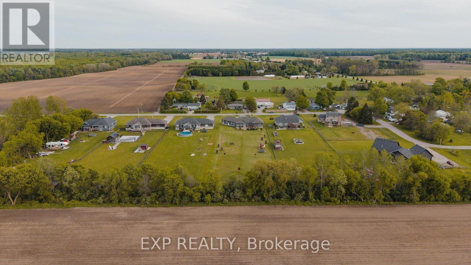 Residential in Brant (Oakland) 4