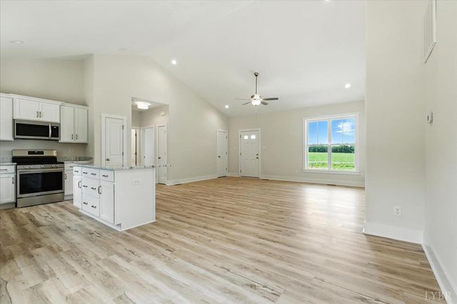 0 Bent Creek Rd, House other with 3 bedrooms, 2 bathrooms and null parking in Concord VA | Image 22