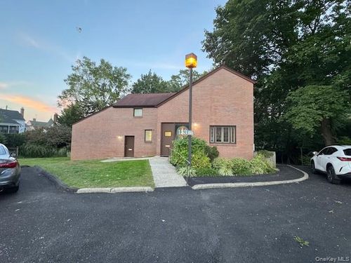 153 N Broadway, Orangetown, NY, 10960 | Card Image
