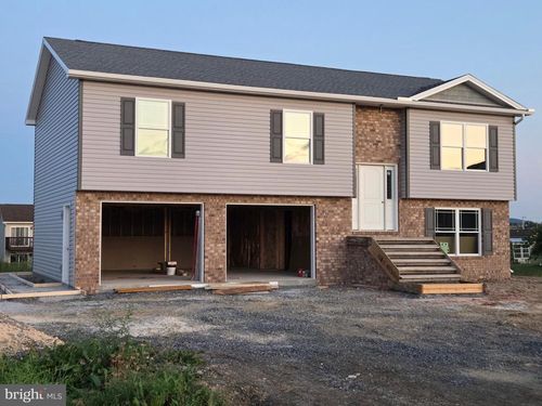 255 Grove Dr, SHIPPENSBURG, PA, 17257-8860 | Card Image