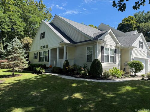 33 Osborne Gln, Poughquag, NY, 12570-5563 | Card Image
