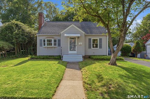 116 Walker St, Manchester, CT, 06040-4332 | Card Image