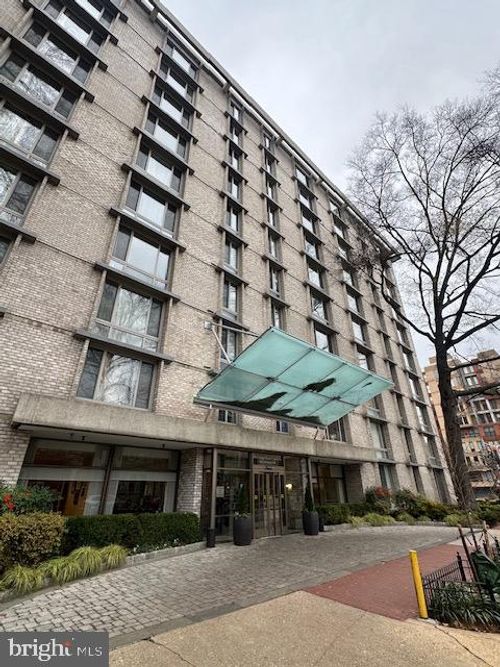 apt-717-950 25th St Nw, WASHINGTON, DC, 20037-2173 | Card Image